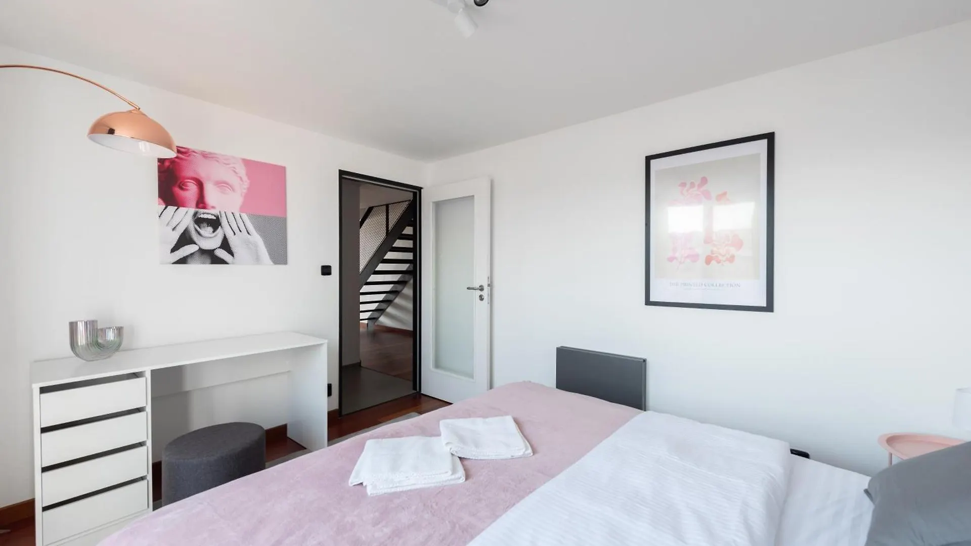 Premiumn Penthouse With Terrace In Prague 아파트